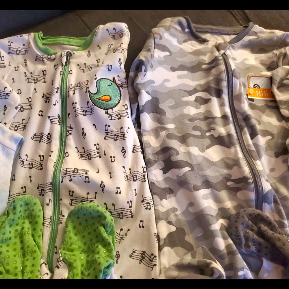 Footies - Picture 3 of 4
